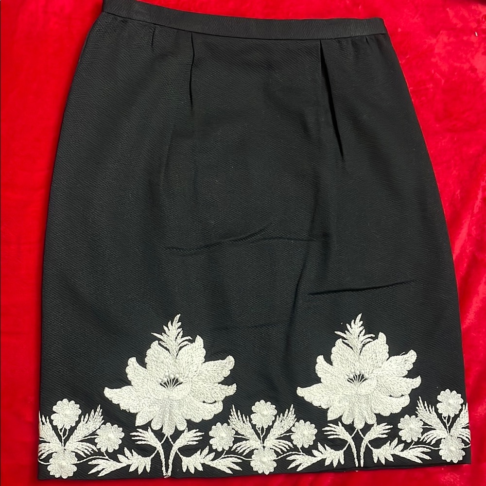 Michael by Michael Kors Embellished Pencil Skirt Knee-Length